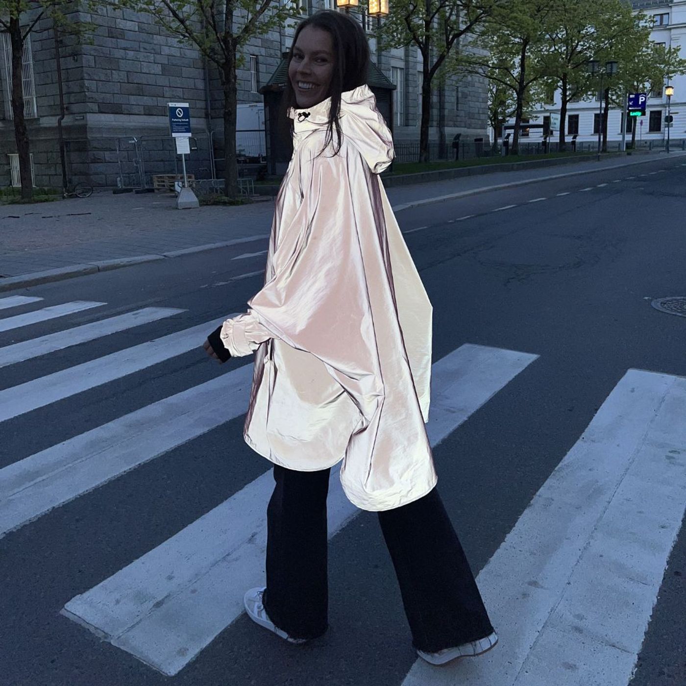 Morild Magi Poncho med refleks, sand