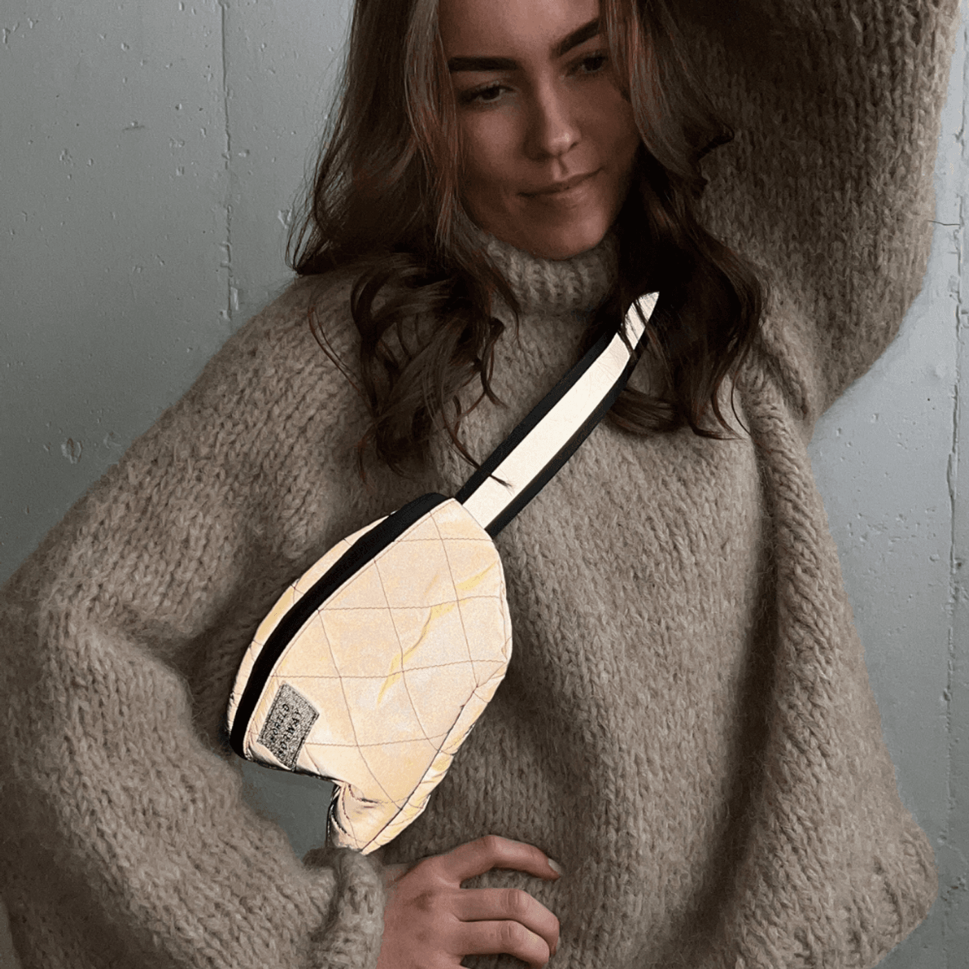 Morild Cross Over Bag med refleks, sølv